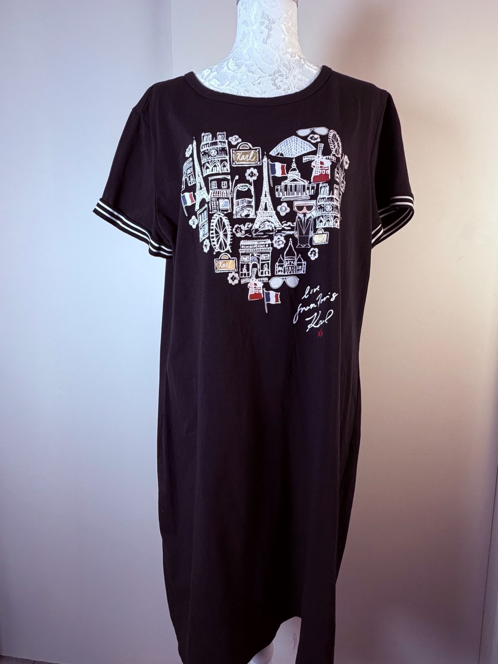 Karl Lagerfeld Black Graphic Tee Dress with Sunglasses Motif